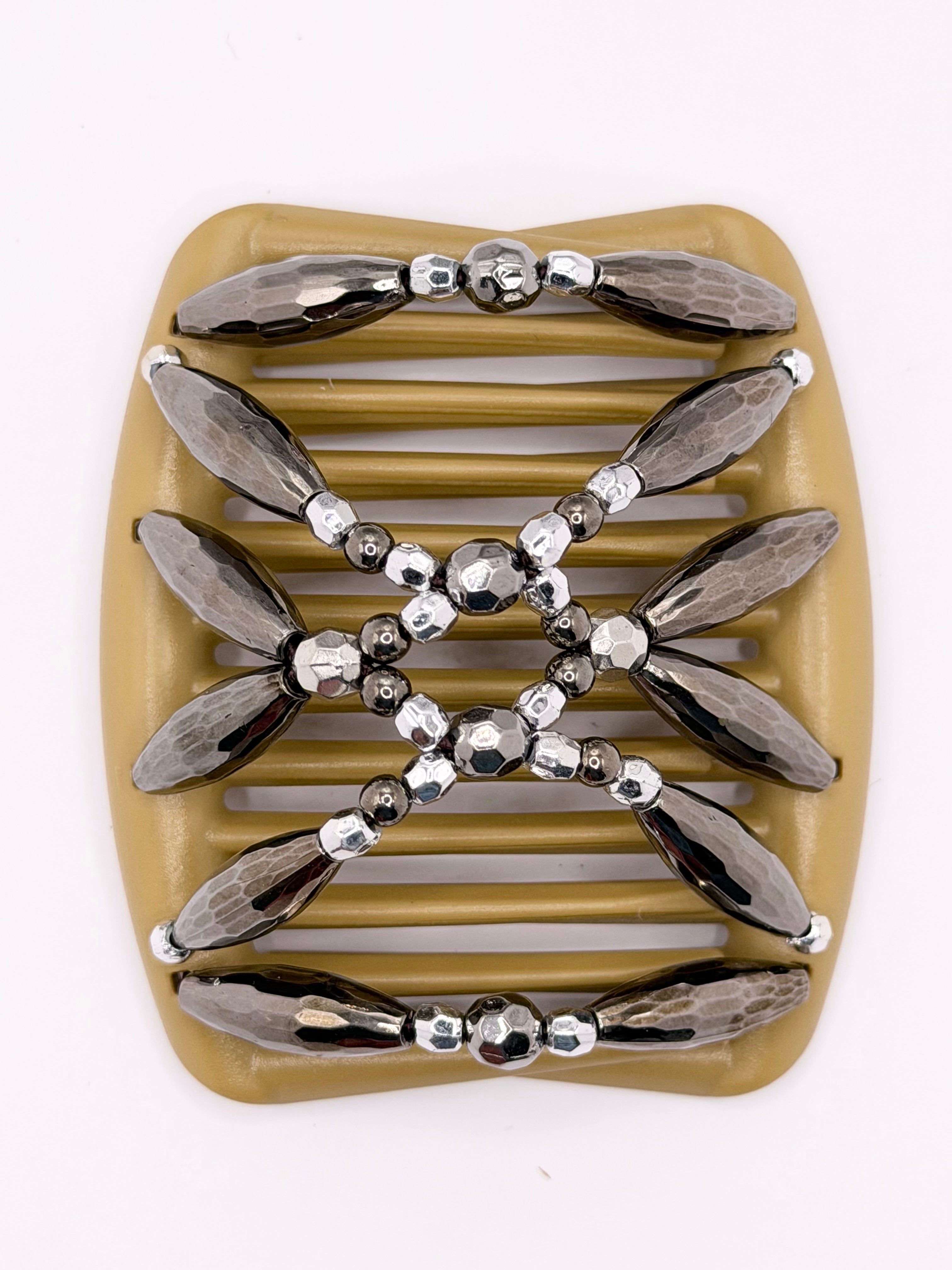 Majestic Silver Tan comb