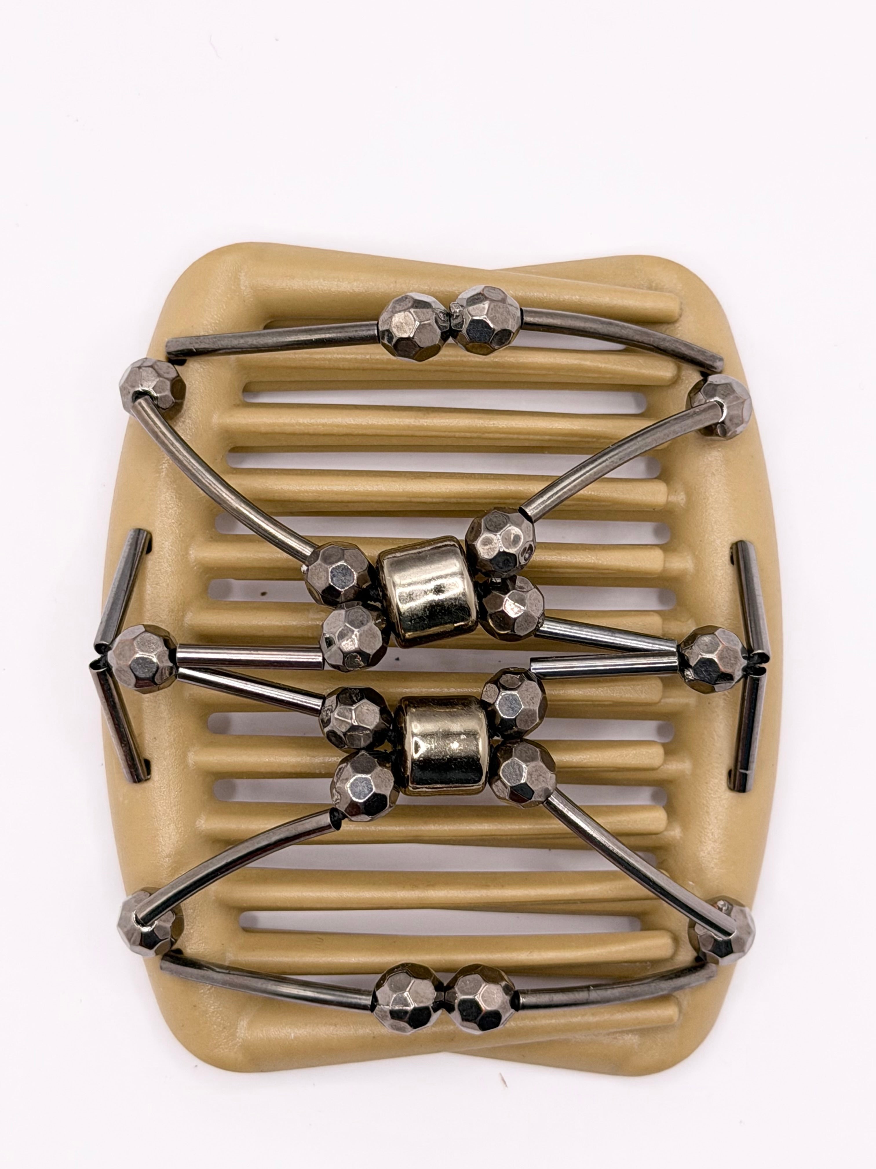 Tuby Charcoal Tan Comb
